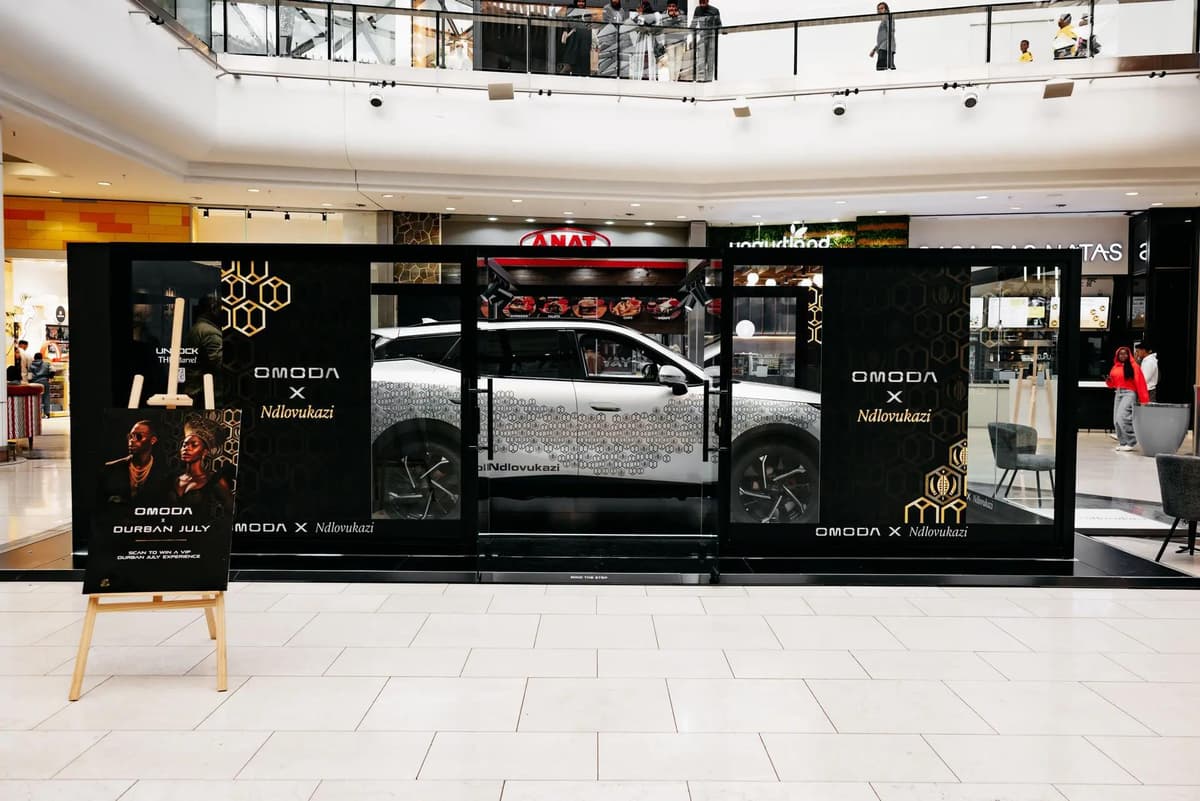 Ndlovukazi Rises: OMODA and Khosi Nkosi reunite for the C7 unveiling at Hollywoodbets Durban July